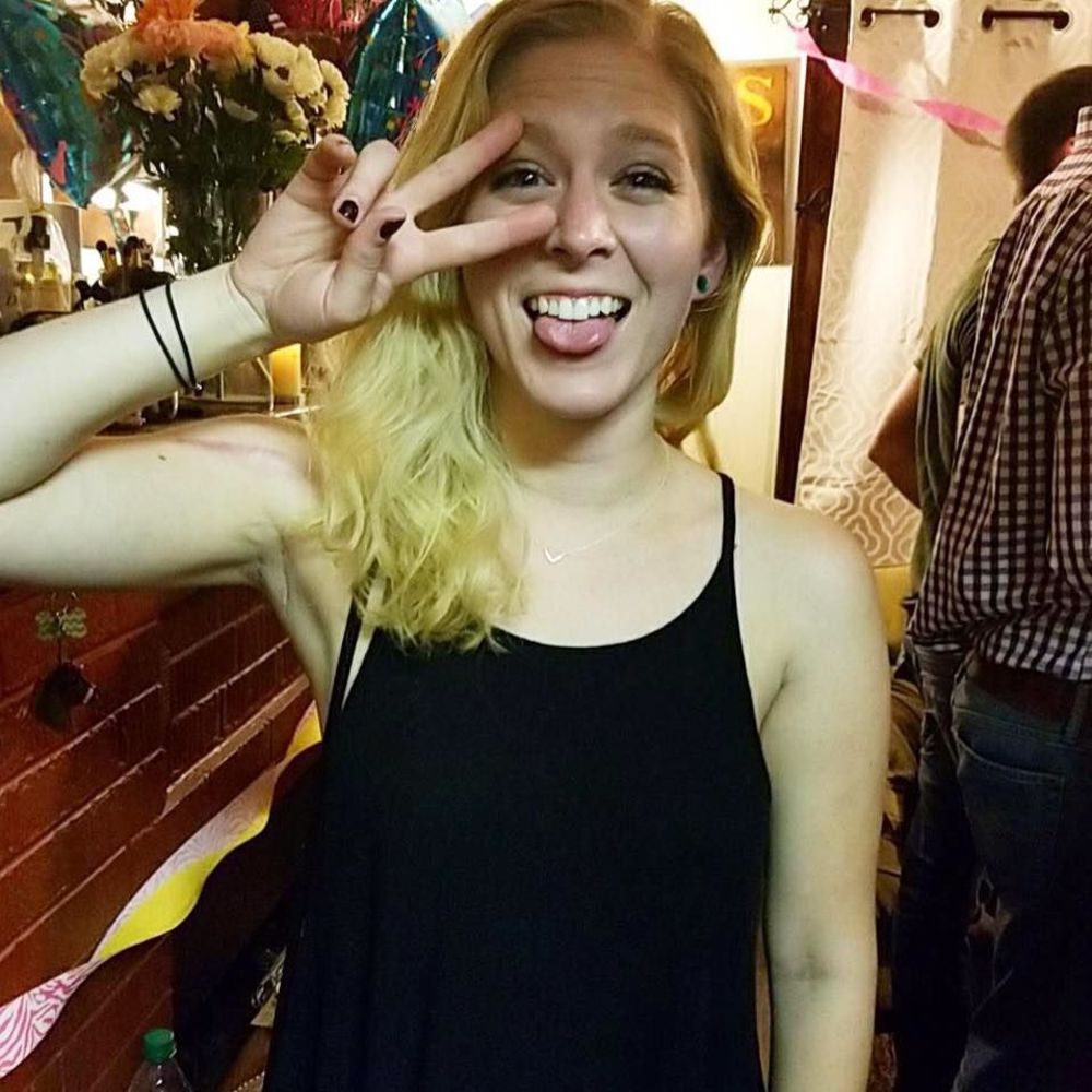Meet your Posher, Christina